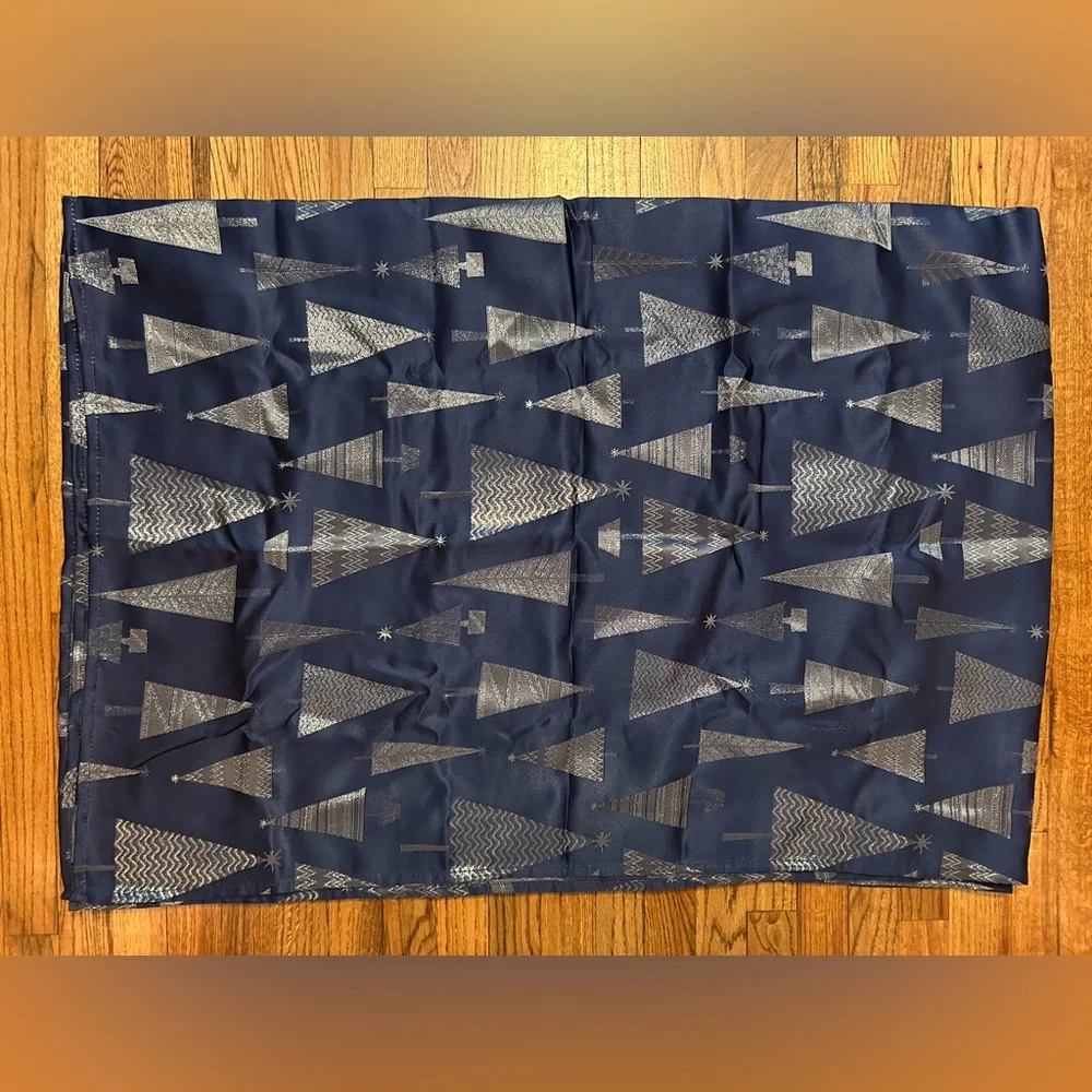 Newbridge Navy Blue and Silver Christmas Tree Tablecloth
